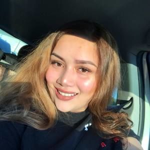 Meet your Posher, Celya